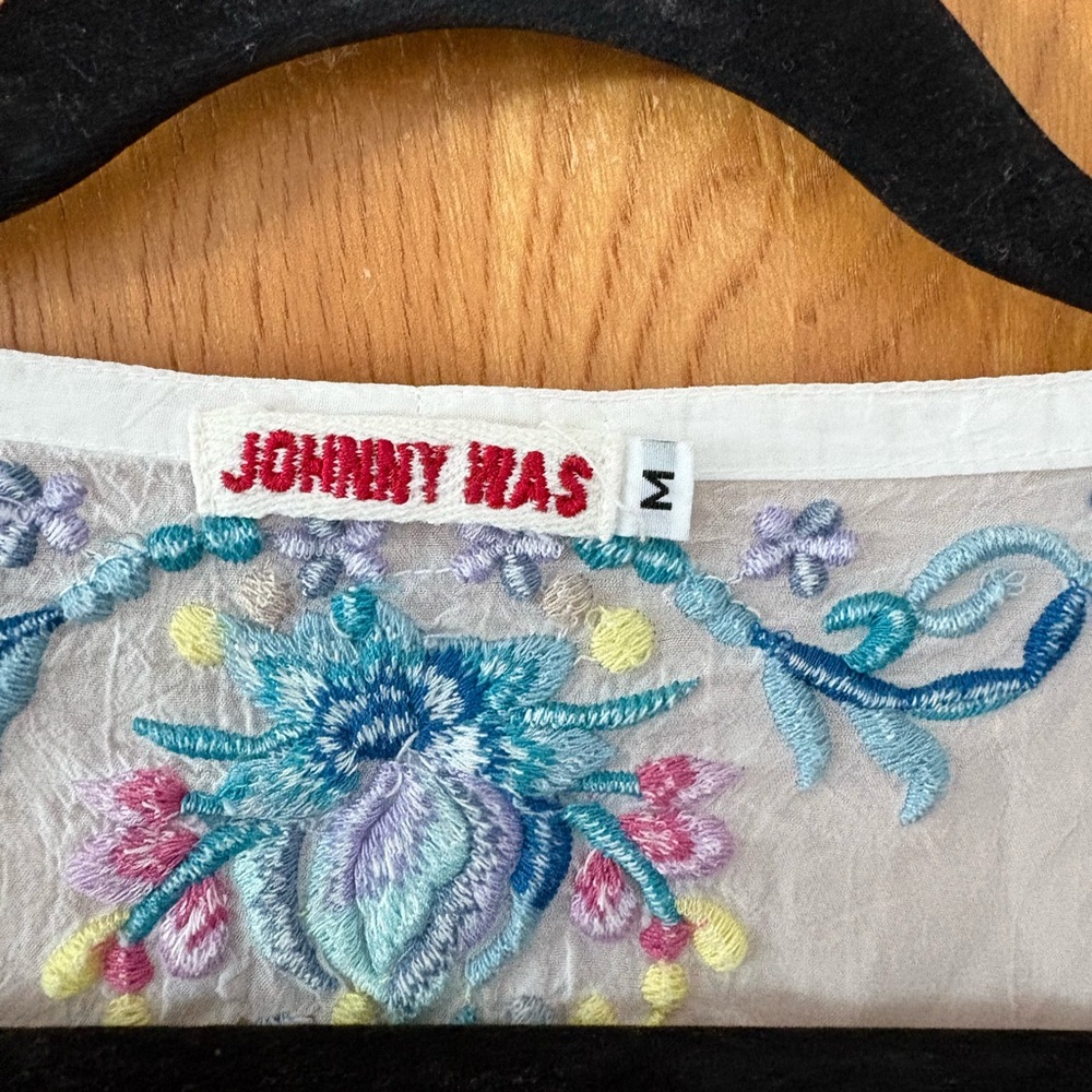 Johnny Was blue moon melco Pastel Floral Embroidered Blouse M - Picture 3 of 12